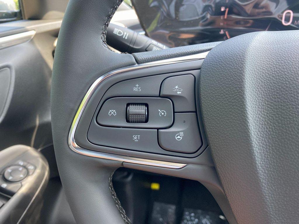 new 2025 Buick Envista car, priced at $28,085