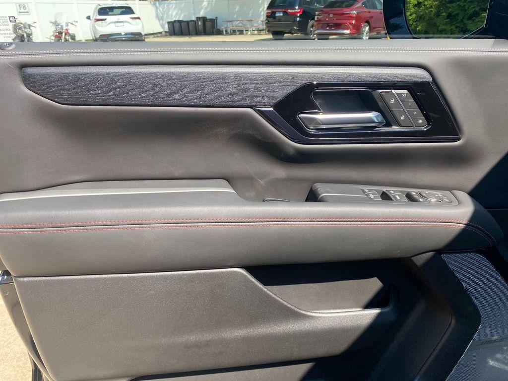 new 2025 GMC Yukon car, priced at $94,090