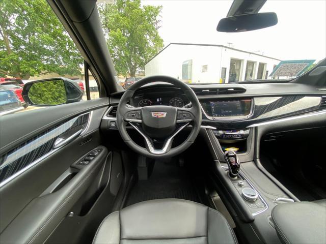 used 2024 Cadillac XT6 car, priced at $48,900