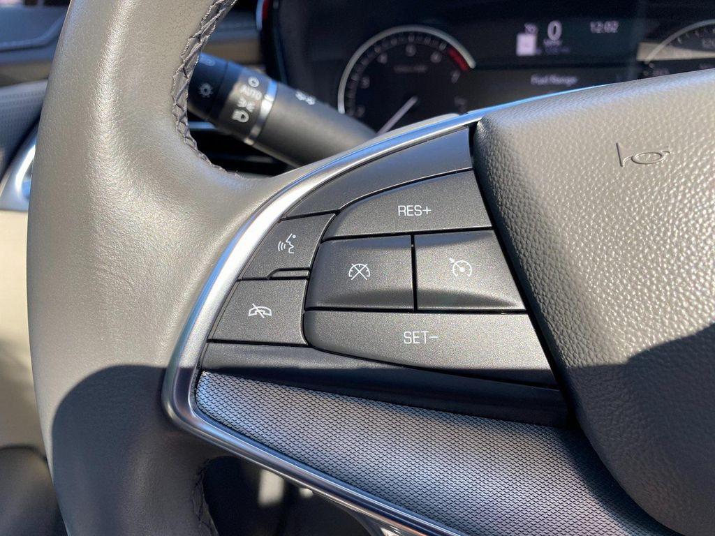 used 2023 Cadillac XT5 car, priced at $34,800