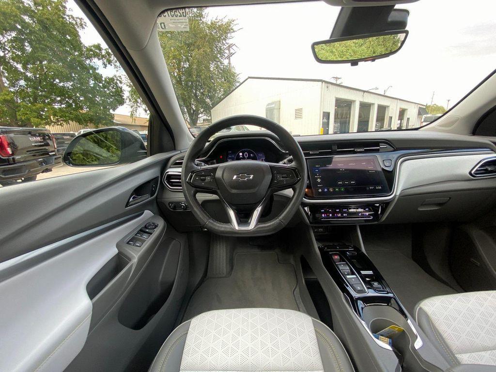 used 2022 Chevrolet Bolt EUV car, priced at $22,900