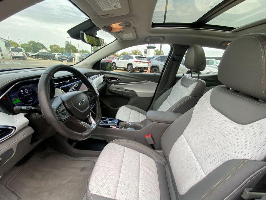 used 2022 Chevrolet Bolt EUV car, priced at $22,900