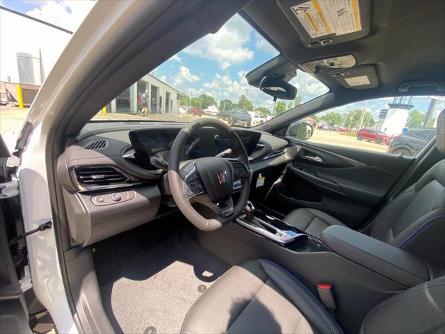 new 2025 Buick Envista car, priced at $25,590