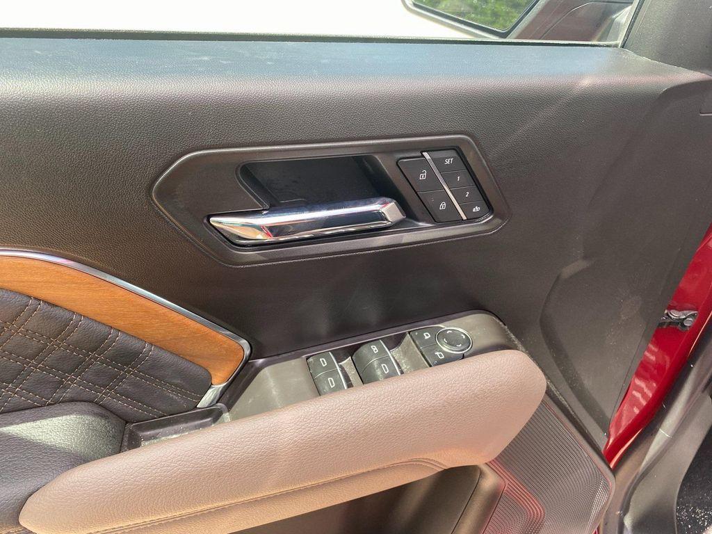 new 2025 GMC Canyon car, priced at $52,340