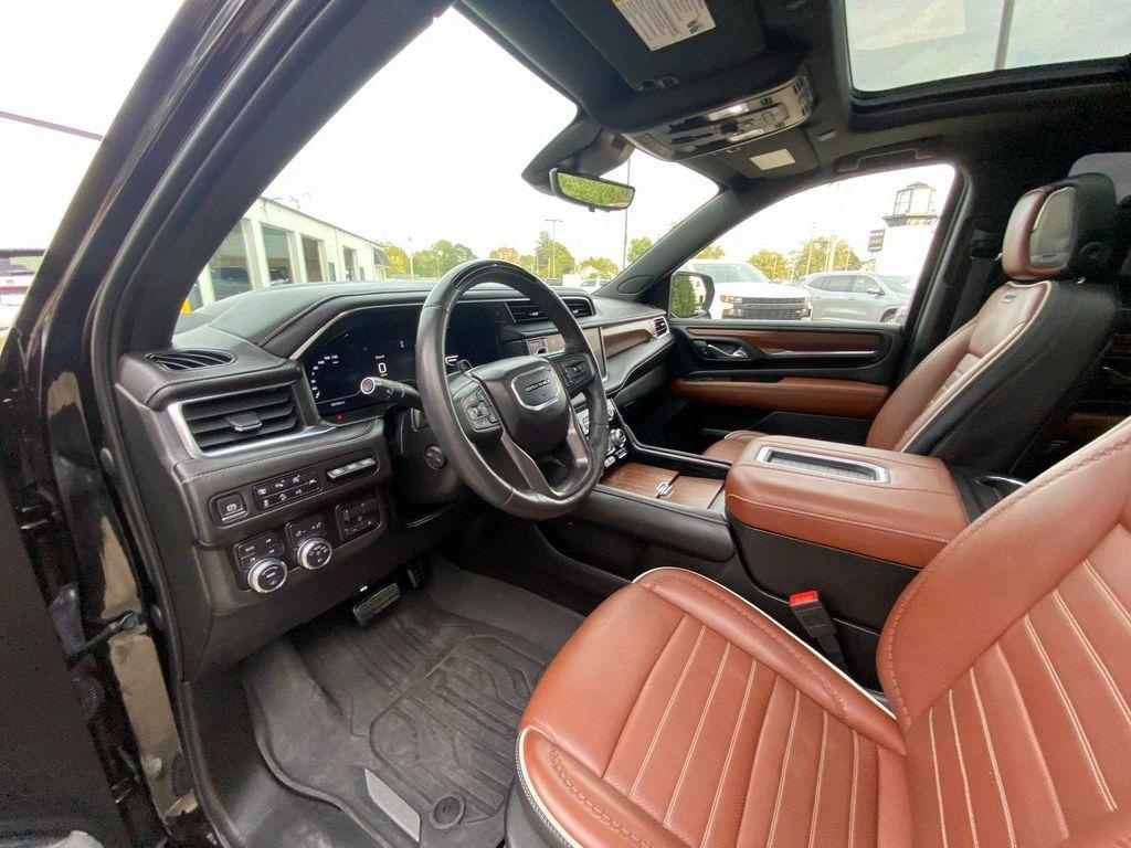 used 2023 GMC Yukon car, priced at $64,900