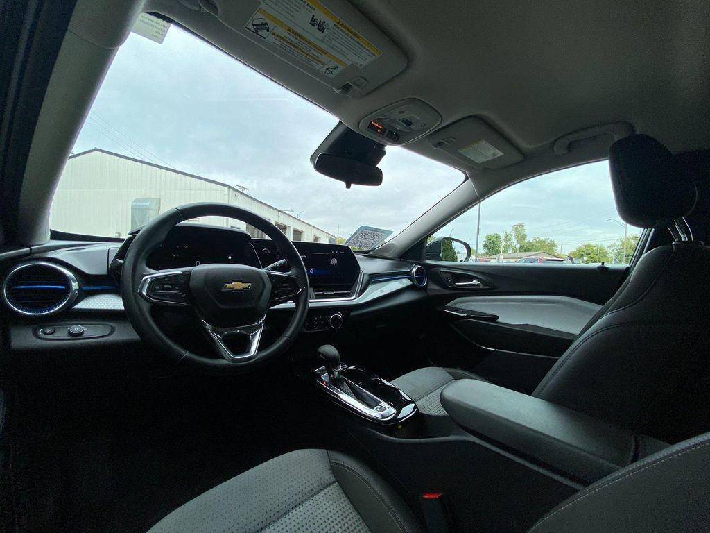 used 2024 Chevrolet Trax car, priced at $20,900