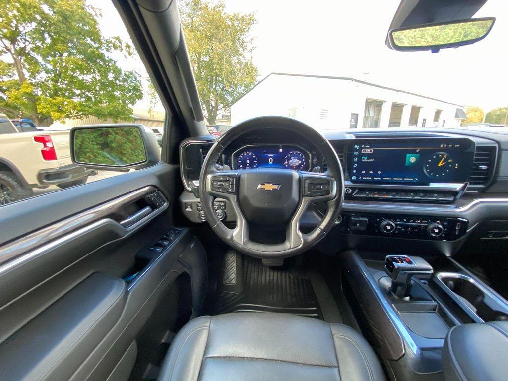 used 2022 Chevrolet Silverado 1500 car, priced at $42,600