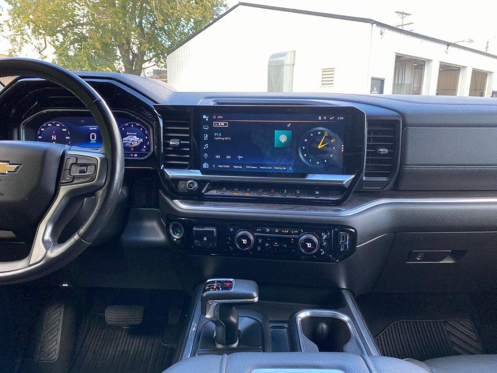 used 2022 Chevrolet Silverado 1500 car, priced at $42,600