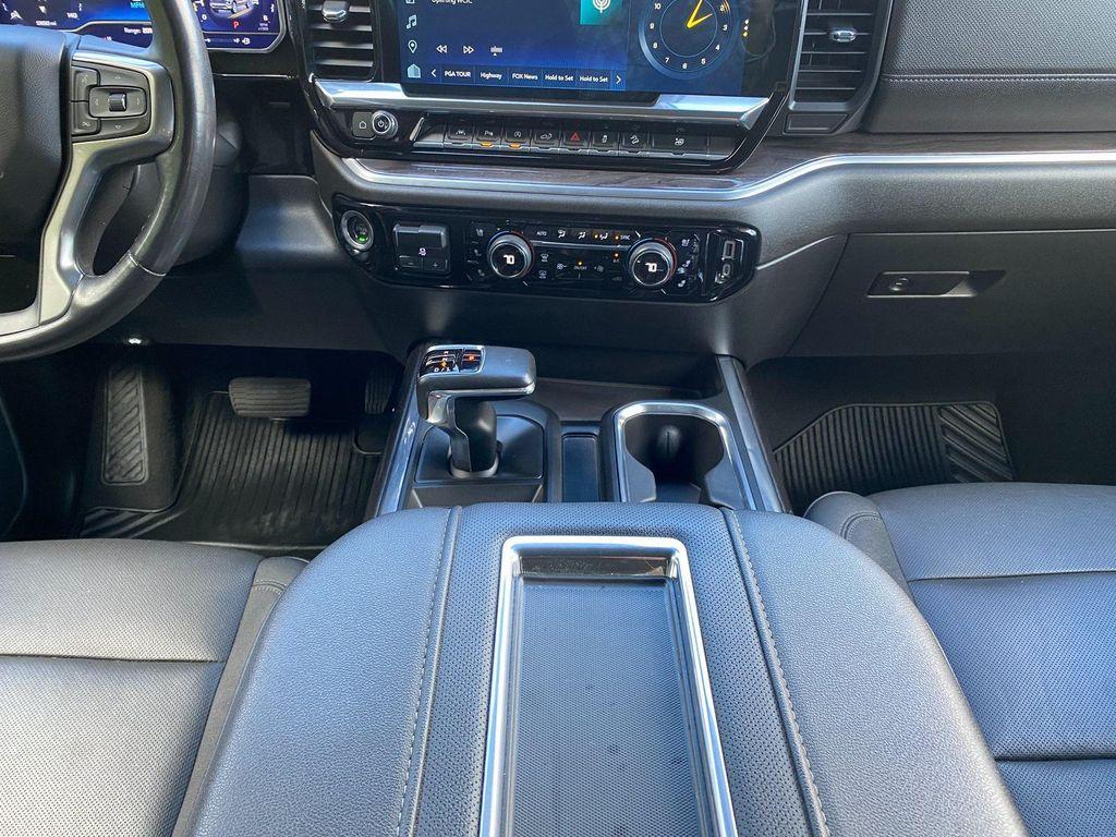 used 2022 Chevrolet Silverado 1500 car, priced at $42,600