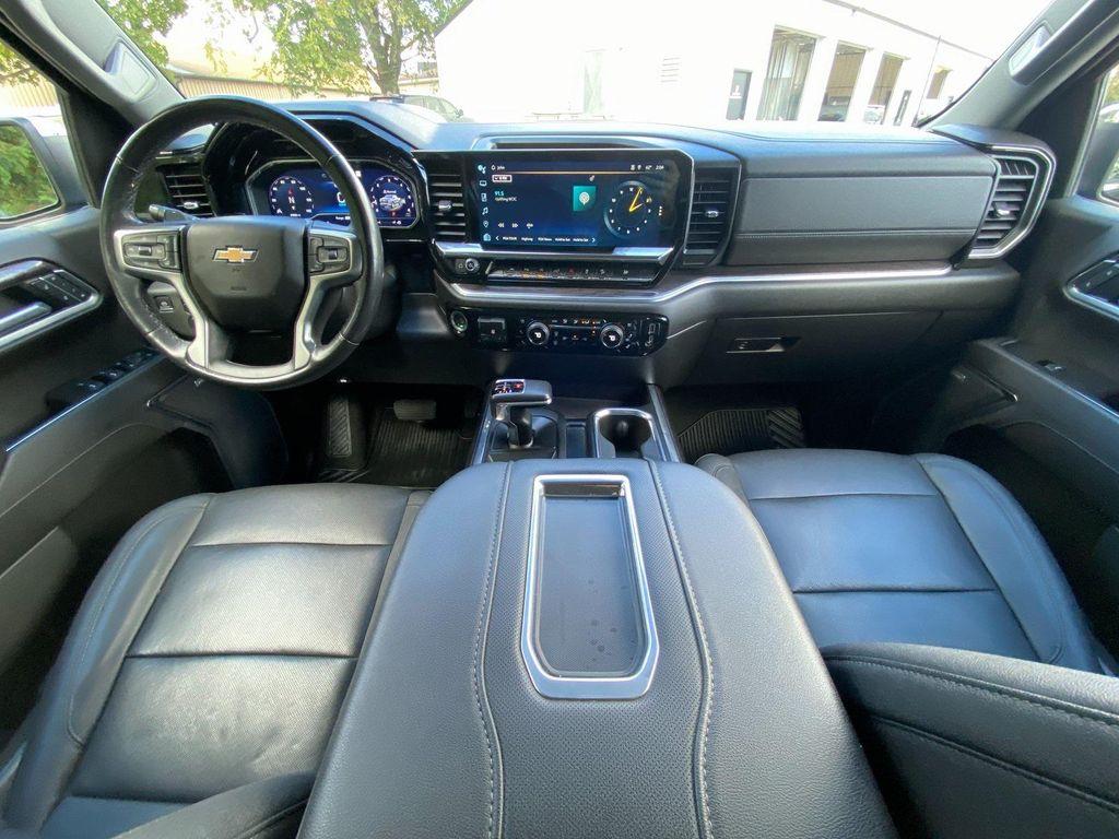 used 2022 Chevrolet Silverado 1500 car, priced at $42,600