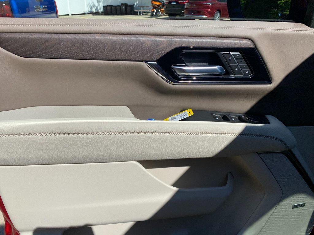 new 2025 GMC Yukon car, priced at $93,075