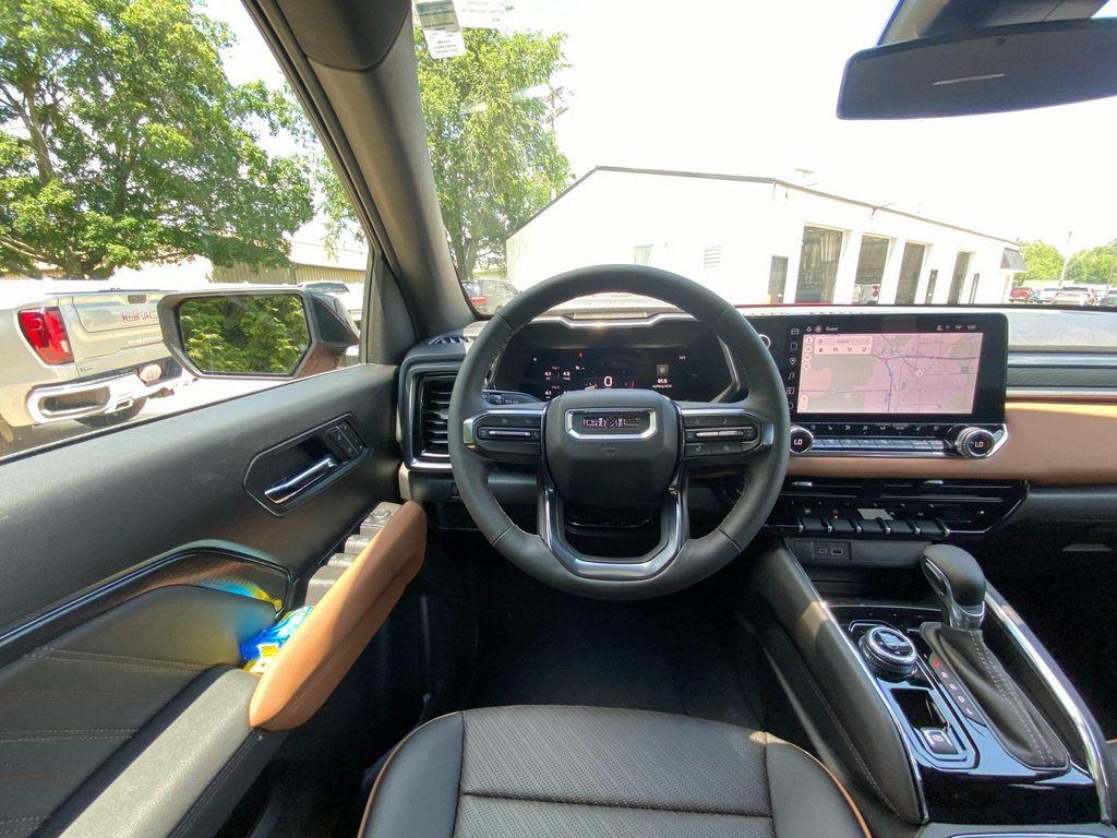 new 2025 GMC Canyon car, priced at $45,435