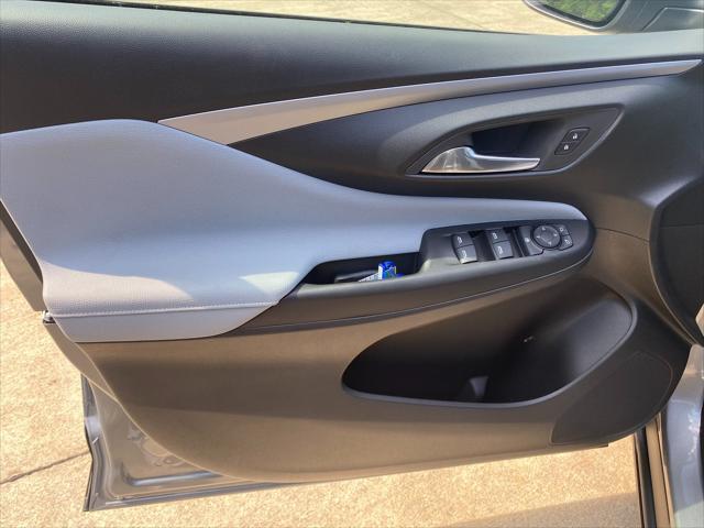 new 2025 Buick Envista car, priced at $24,685