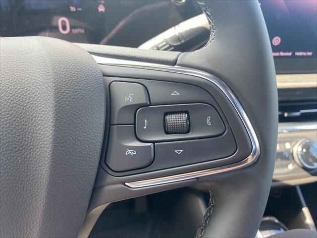 new 2025 Buick Envista car, priced at $24,685