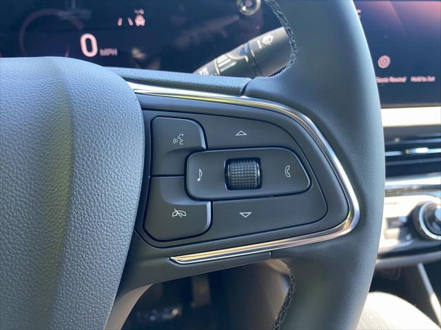new 2025 Buick Envista car, priced at $27,085