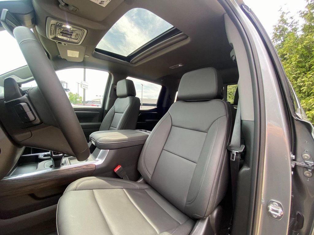 new 2025 GMC Sierra 1500 car, priced at $59,602