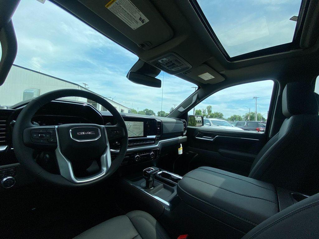 new 2025 GMC Sierra 1500 car, priced at $59,602