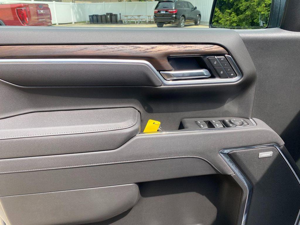 new 2025 GMC Sierra 1500 car, priced at $59,602