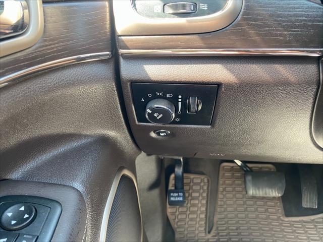 used 2014 Jeep Grand Cherokee car, priced at $13,460