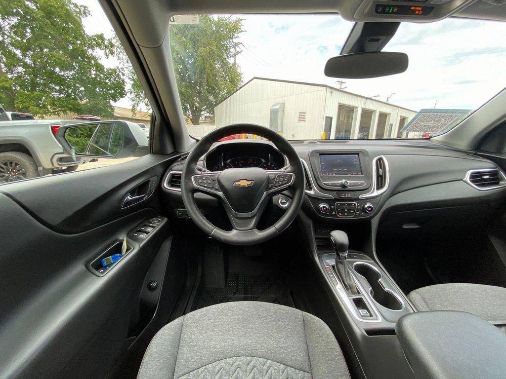 used 2022 Chevrolet Equinox car, priced at $23,500