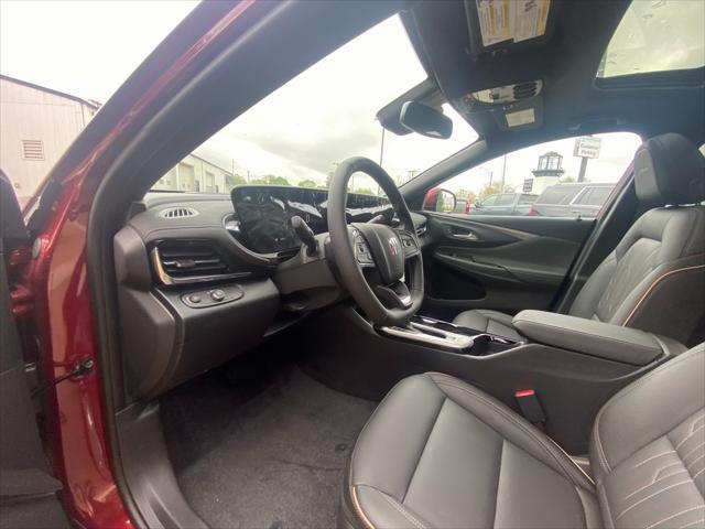 new 2025 Buick Envista car, priced at $30,385