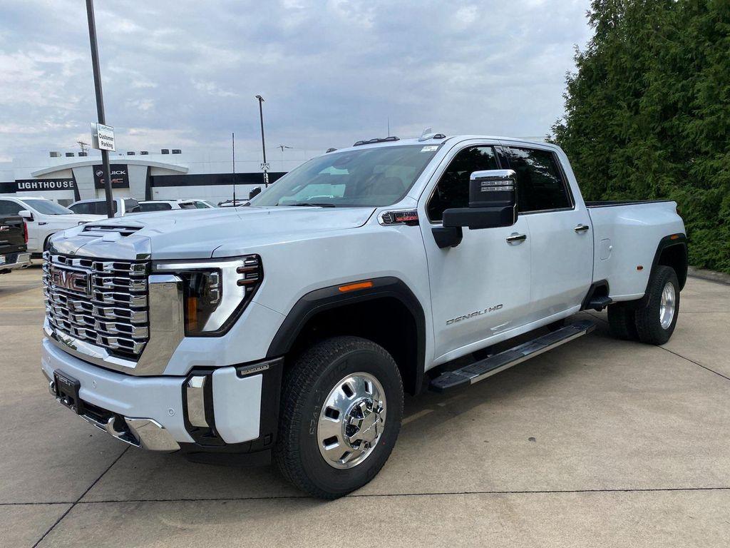 new 2026 GMC Sierra 3500 car, priced at $91,210