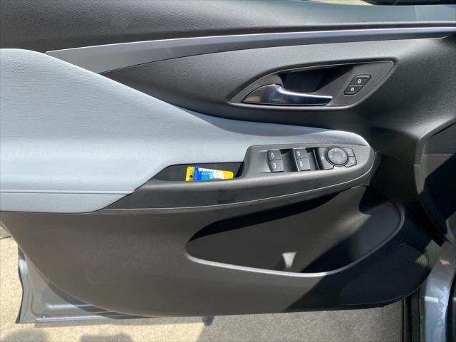 new 2025 Buick Envista car, priced at $24,685