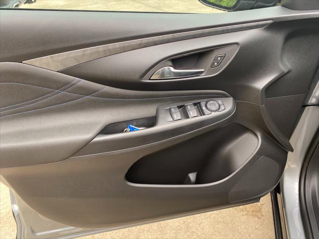 new 2025 Buick Envista car, priced at $26,085