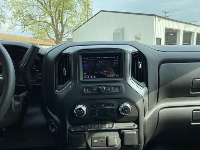new 2025 GMC Sierra 1500 car, priced at $41,990