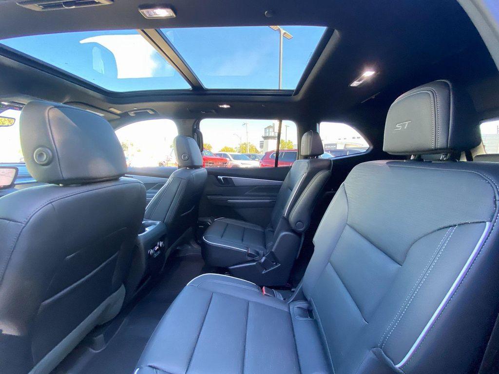 new 2026 Buick Enclave car, priced at $56,000