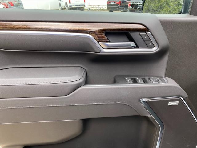 new 2025 GMC Sierra 1500 car, priced at $55,050