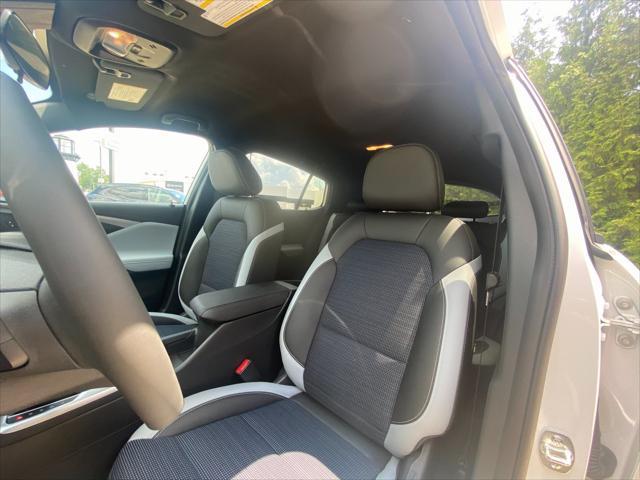 new 2025 Buick Envista car, priced at $24,190