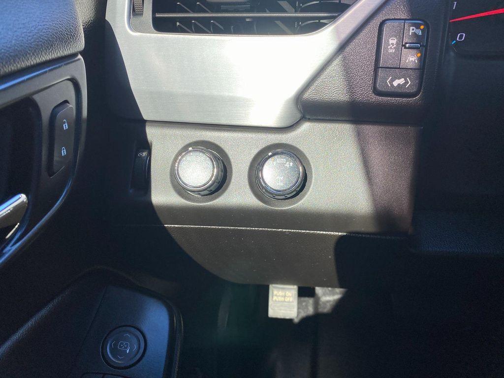 used 2019 GMC Yukon XL car, priced at $27,500