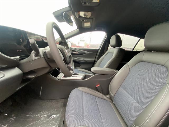 new 2025 Buick Envista car, priced at $24,490