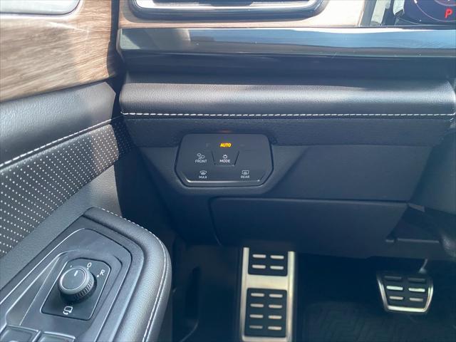 used 2024 Volkswagen Atlas car, priced at $42,200