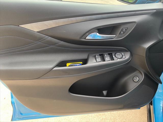 new 2025 Buick Envista car, priced at $26,680