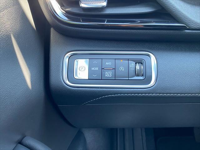 used 2025 Buick Enclave car, priced at $43,960