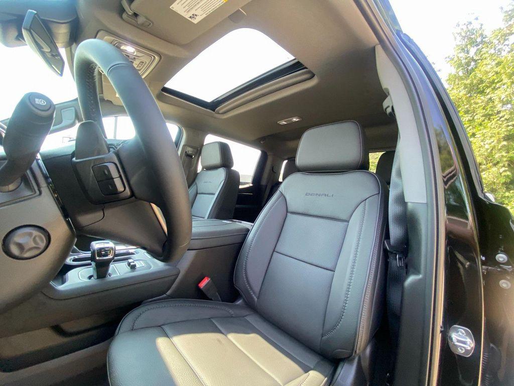 new 2025 GMC Sierra 1500 car, priced at $63,330