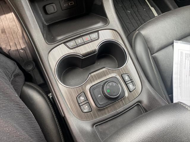 used 2023 GMC Acadia car, priced at $31,400