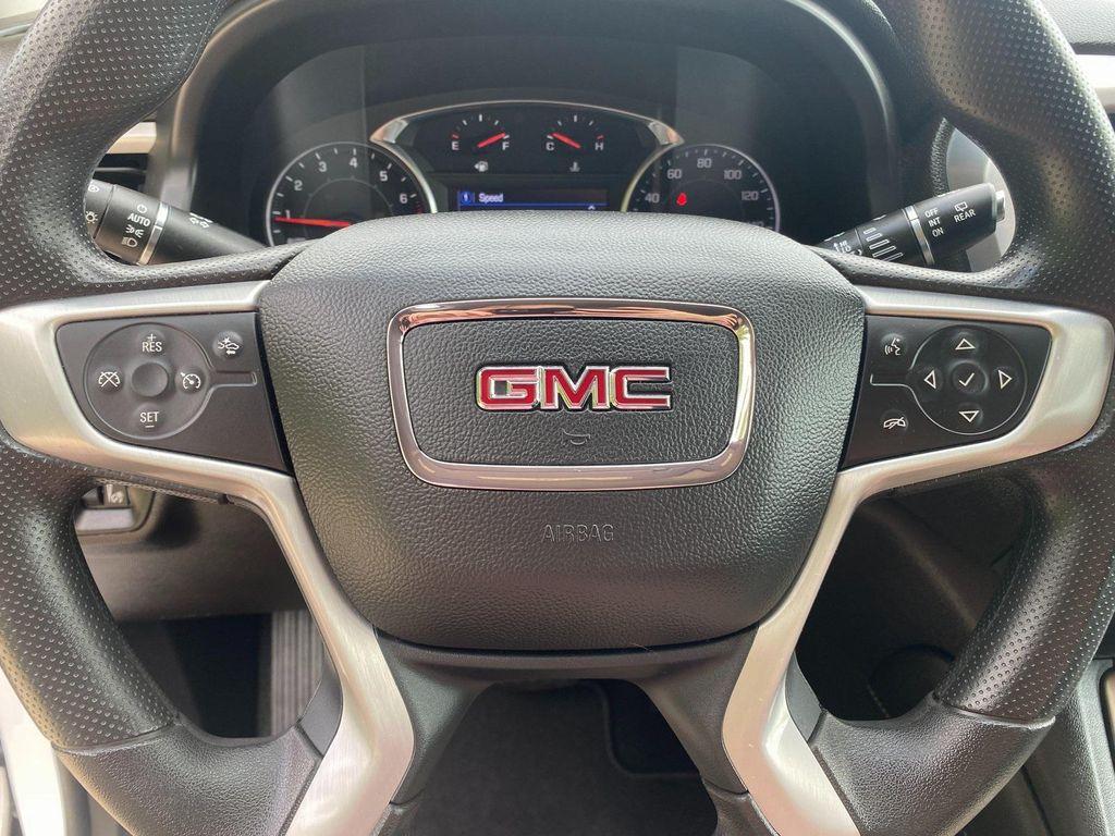 used 2022 GMC Acadia car, priced at $24,600