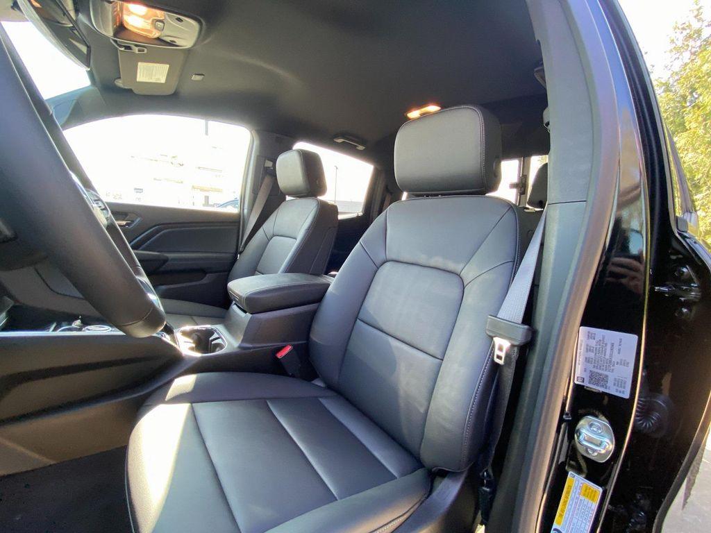 new 2025 GMC Canyon car, priced at $42,895
