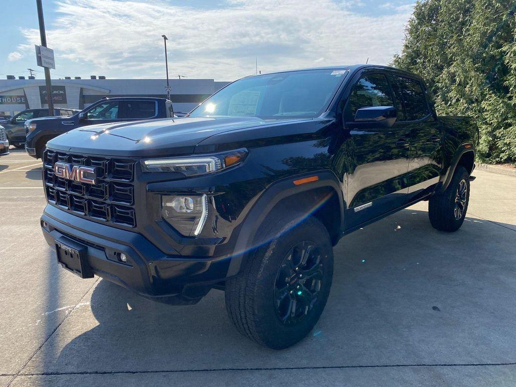 new 2025 GMC Canyon car, priced at $42,895