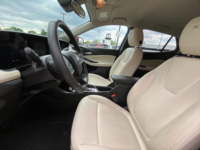 used 2024 Buick Encore GX car, priced at $25,860