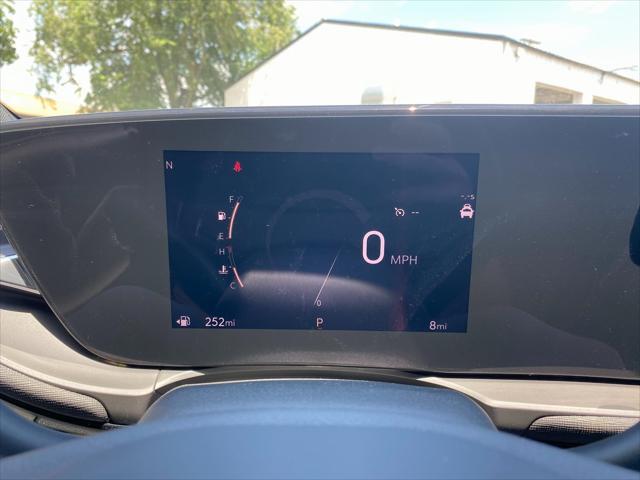 new 2025 Buick Envista car, priced at $26,085