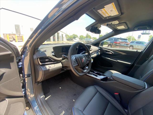 new 2025 Buick Envista car, priced at $26,085