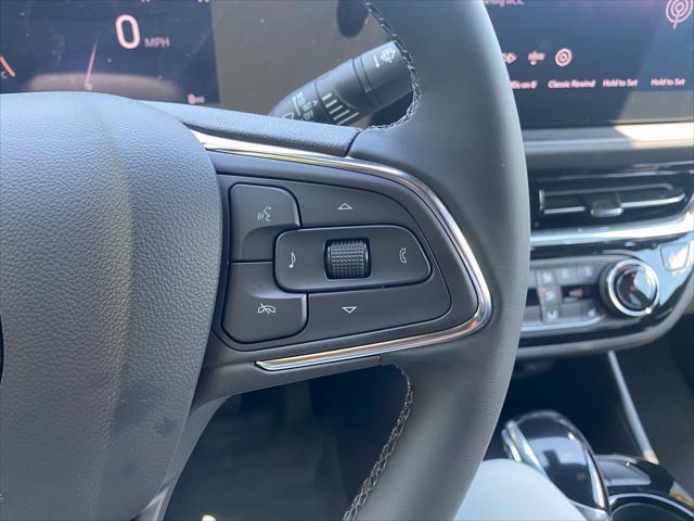 new 2025 Buick Envista car, priced at $26,085