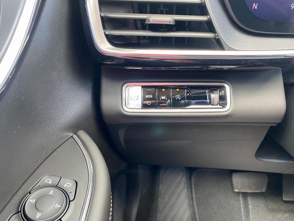 new 2025 Buick Envision car, priced at $39,235