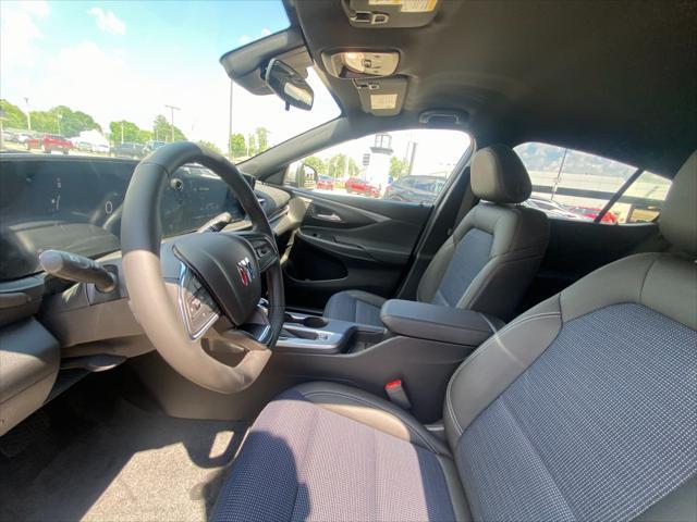 new 2025 Buick Envista car, priced at $24,685