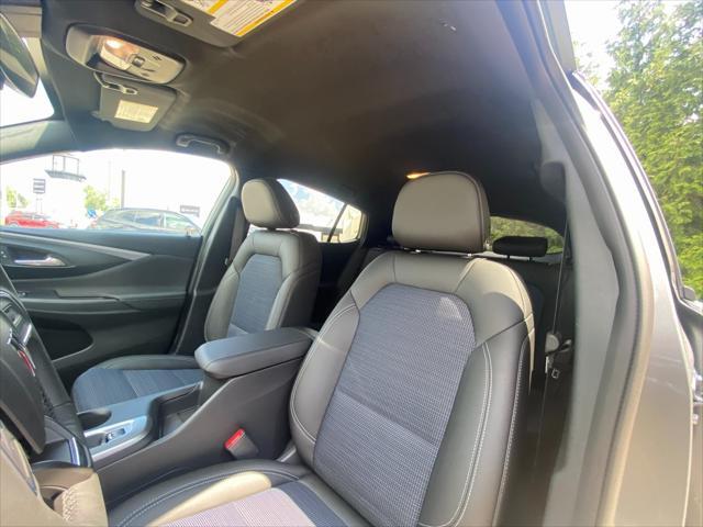 new 2025 Buick Envista car, priced at $24,685