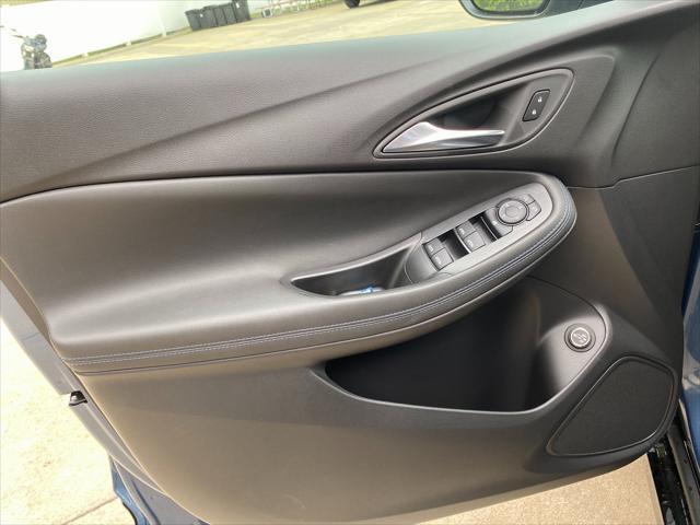new 2025 Buick Encore GX car, priced at $30,925